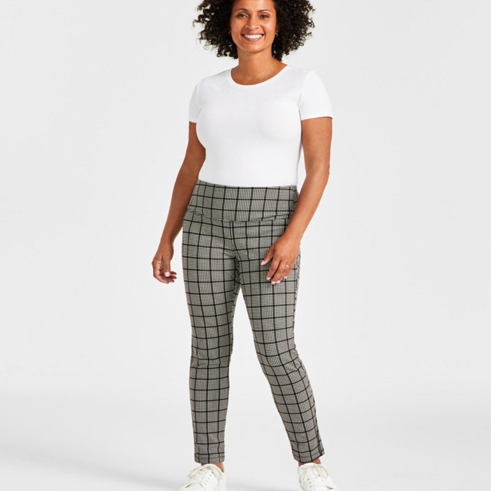 Style & Co. Gray and Black Checkered Skinny Pants